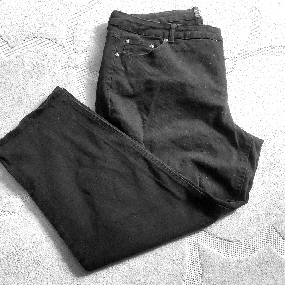 Ladies 22WS Plus Size Black Jeans